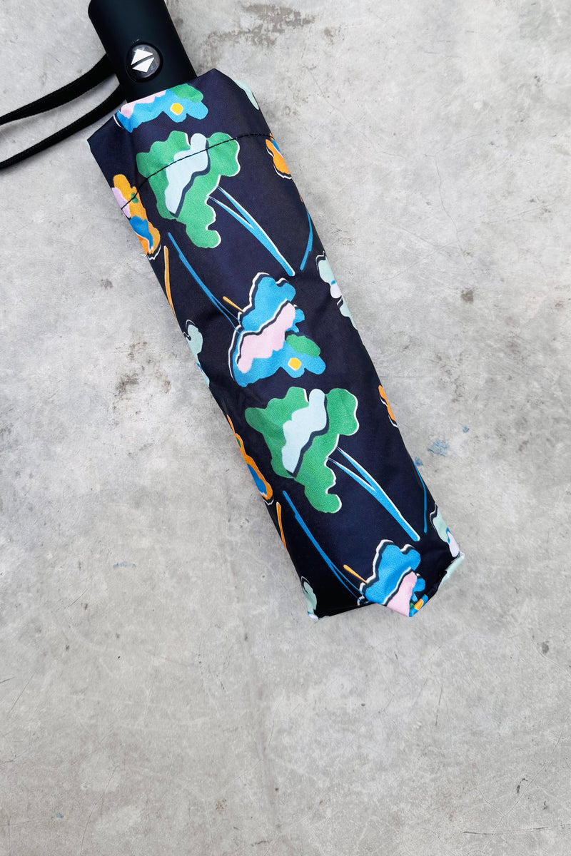 CGH030 || FUWA FUWA UMBRELLA || FOLDED NAVY